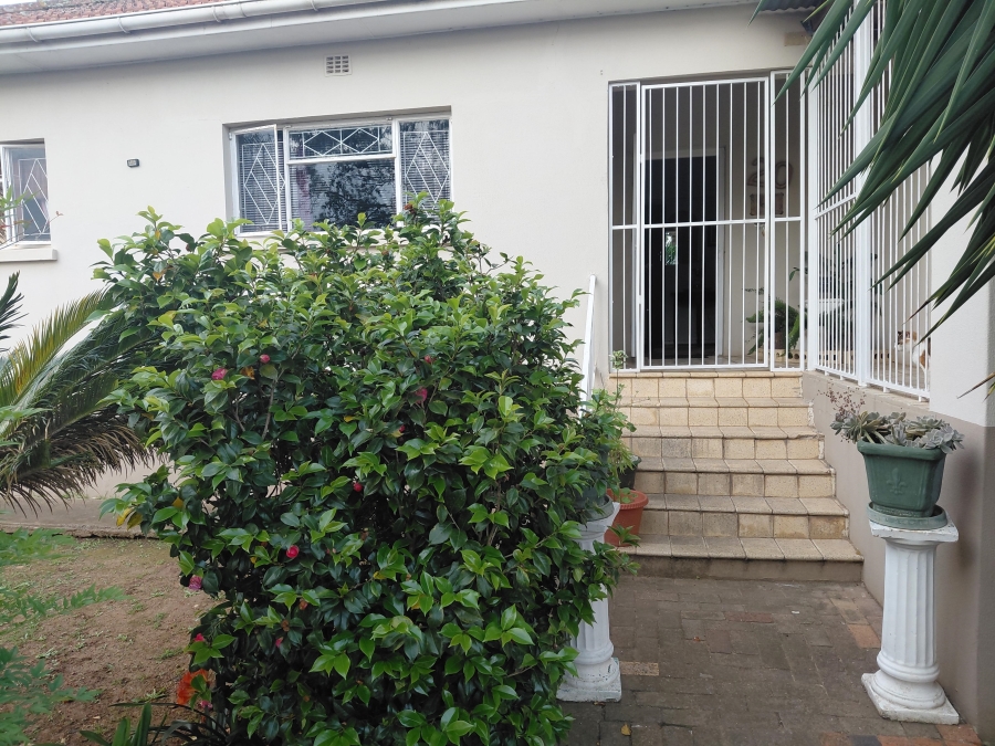 4 Bedroom Property for Sale in Van Riebeeck Hoogte Eastern Cape